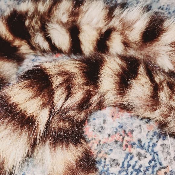 Vintage Raccoon Fur Ladies Wrap Boa Retro Fashion Accessory 62" - Picture 2 of 6